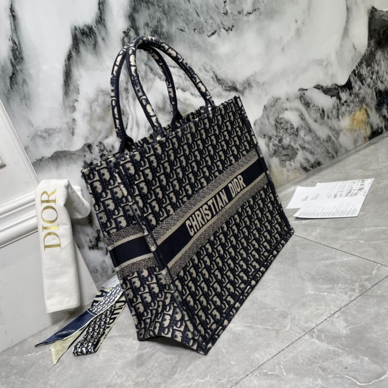 Dior Shopping Bags